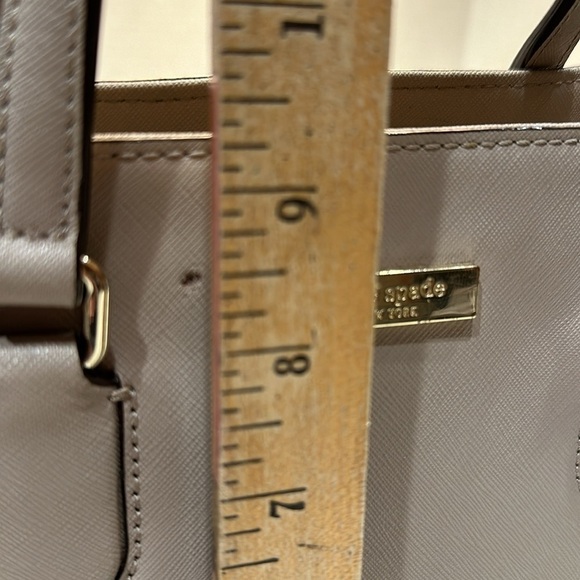 Kate spade grey w/ pink undertones 2 way purse - Picture 6 of 11